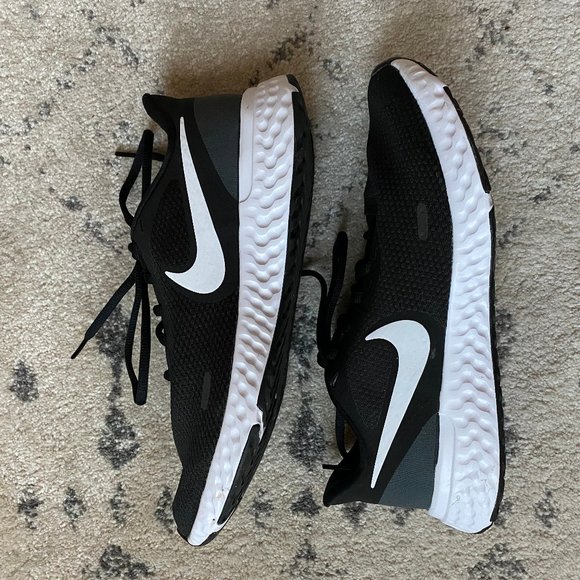 size 5 womens running shoes